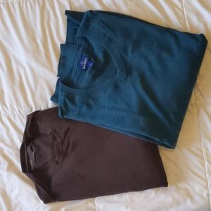Lot of 2 Men's Sweaters